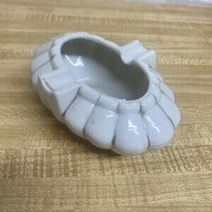 Vintage 50s Japanese Ceramic Scalloped Ashtray Oval Made In Japan 5” X 3.5”